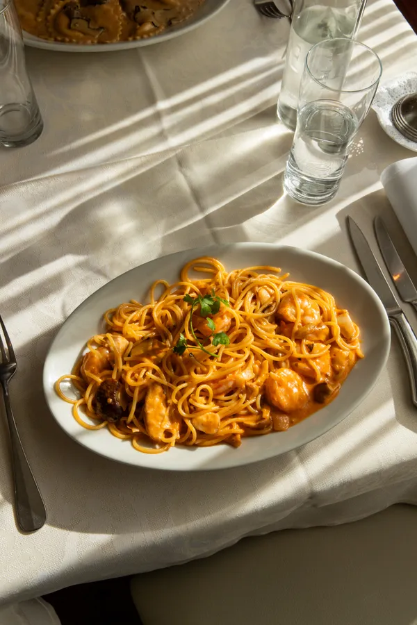 Spaghetti Mare e Monti im Grotto Reale Zürich